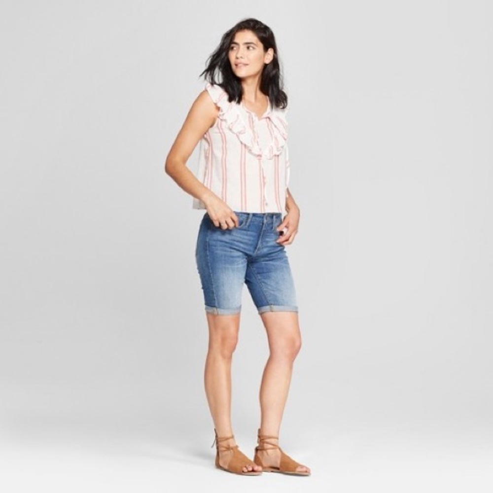 Universal Thread Ruffle Bib Tank Red Stripe - Picture 3 of 3